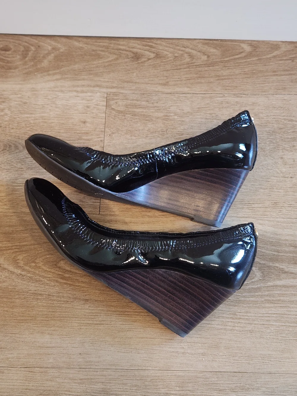 EUC Tory Burch Eddie Black Patent Leather Round Toe Ballet Wedge 7.5 Balletcore